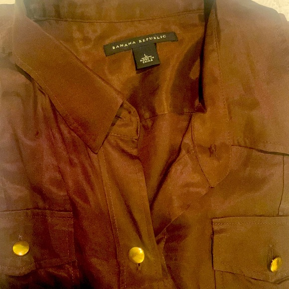 Brown soft silky long sleeve button down. Gold buttons. - Picture 1 of 4
